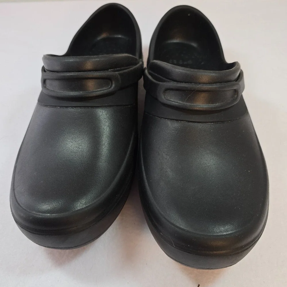 y2k Crocs Womens 11 Black Clogs Lock Slip Resistant‎ Work Food Service Kitchen